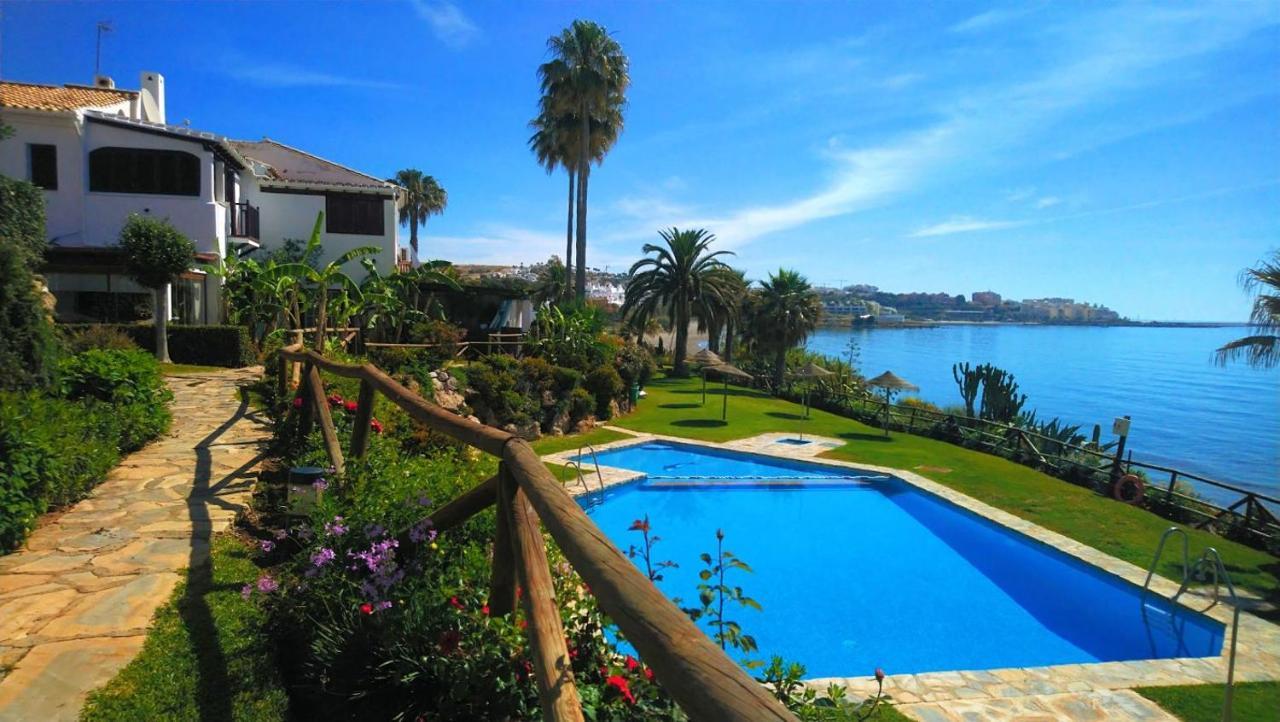 Villa Bahia Azul Estepona Eksteriør billede