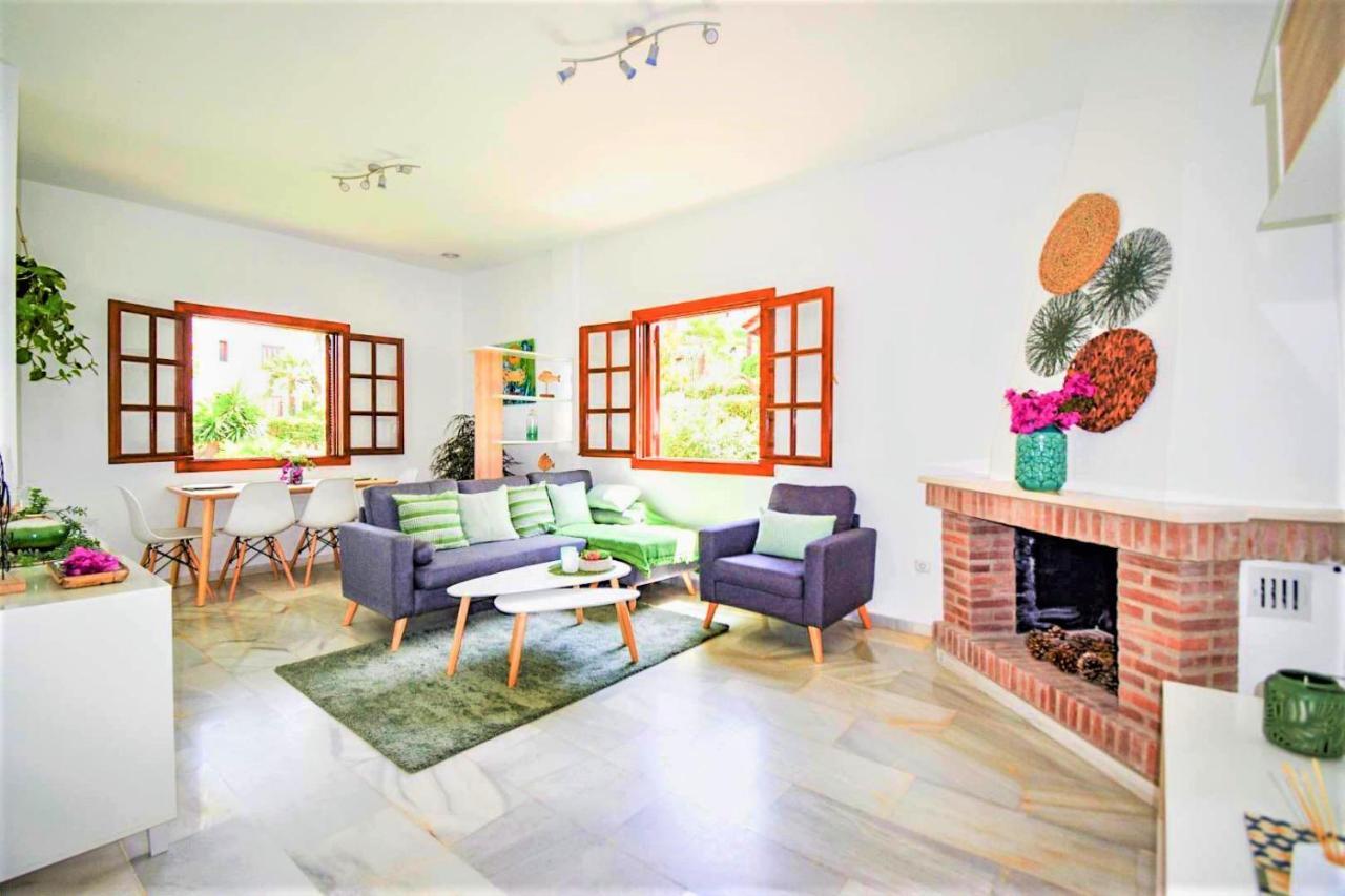 Villa Bahia Azul Estepona Eksteriør billede