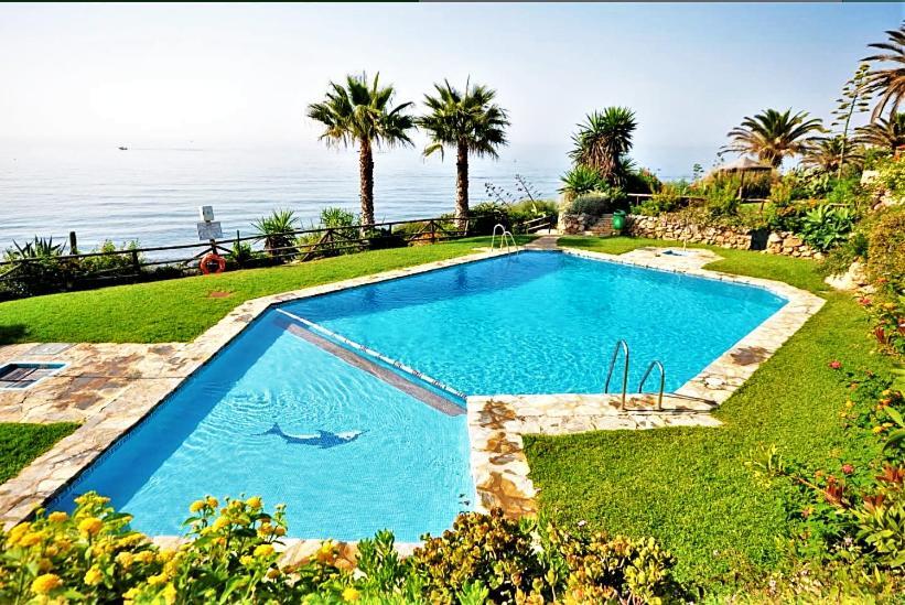 Villa Bahia Azul Estepona Eksteriør billede