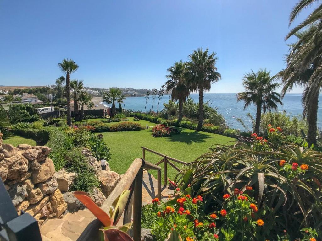 Villa Bahia Azul Estepona Eksteriør billede